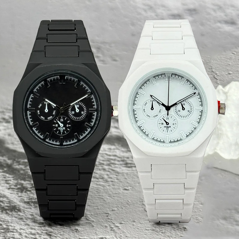 Luxury Watch Mockup - Relógio de Marca Famosa com Mostrador
