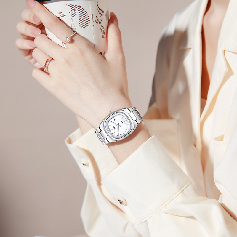Relógio Feminino Fashion UTHAI - Luxury Watch Straps avaliação e preço