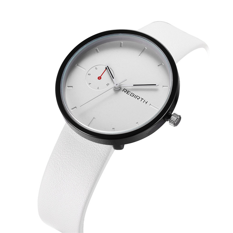 Relógio de pulso de quartzo de - Luxury Watch Mockup avaliação e preço