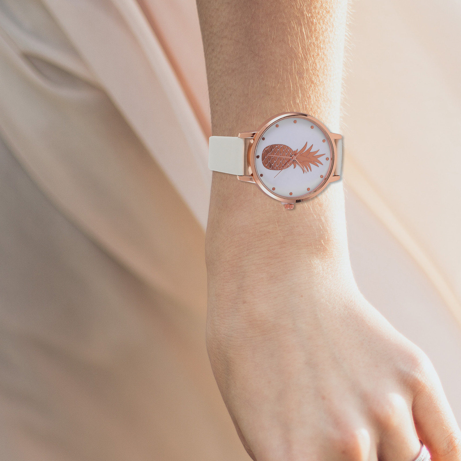 Relógio de Quartzo Casual Femi - Luxury Watch Gift For Her avaliação e preço